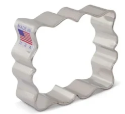 Ann Clark Cookie Cutter Small Plaque | 1ct